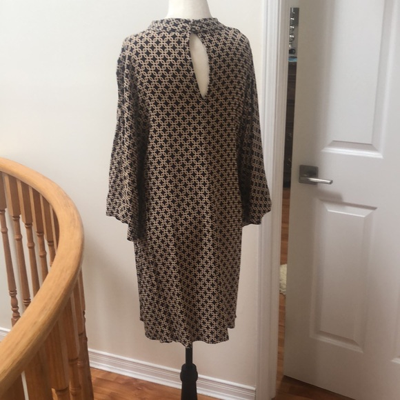 H&M Business Casual Dress - Excellent Used Condition - Picture 4 of 6